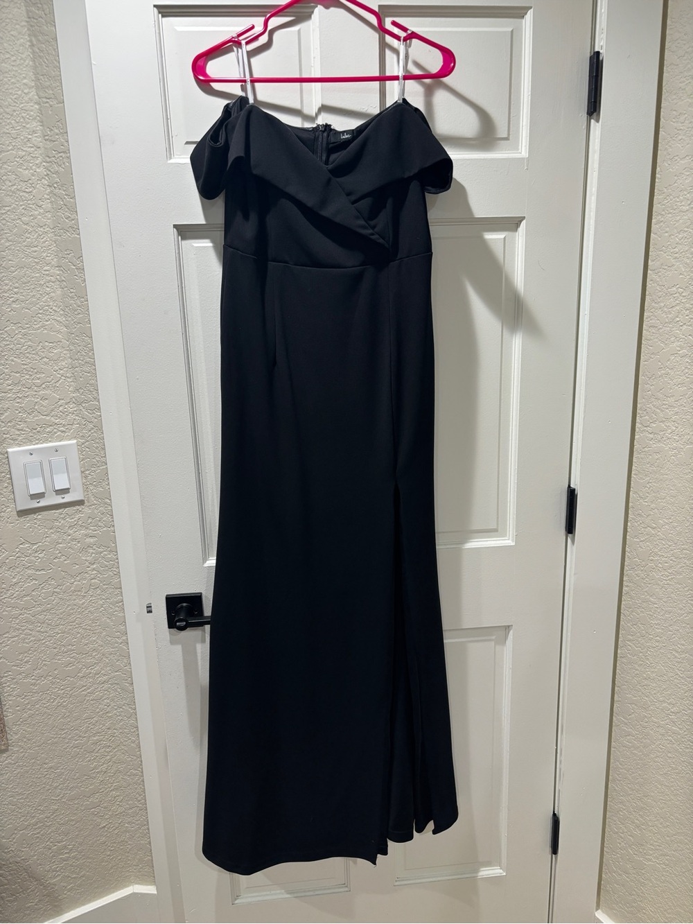 Lulu’s Song of Love Black Off-the-Shoulder Maxi Dress